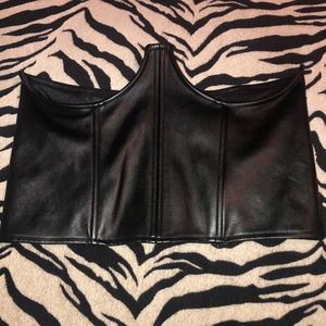 Faux leather bustier top 💋🦇